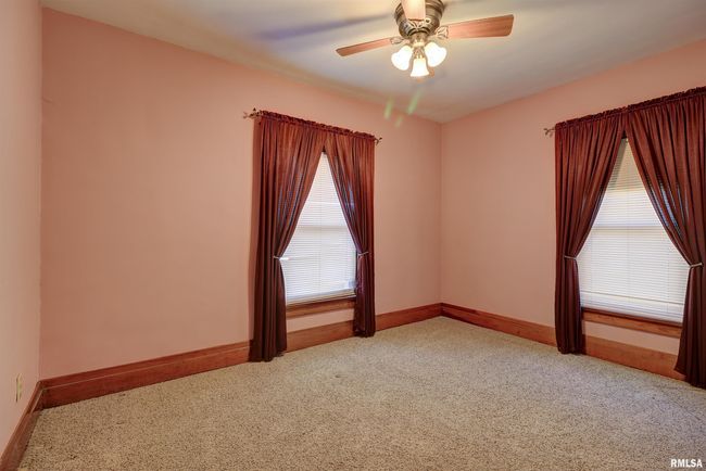 512 10 Th Ave S, House other with 3 bedrooms, 1 bathrooms and null parking in Clinton IA | Image 12
