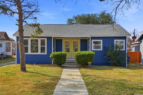 2038 W Woodlawn Ave, San Antonio, TX, 78201-5319 | Card Image