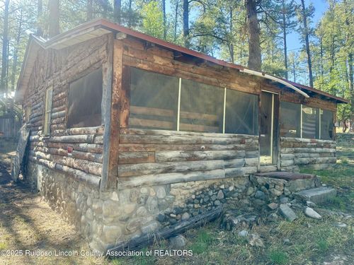330 4th St, Ruidoso, NM, 88345-7548 | Card Image