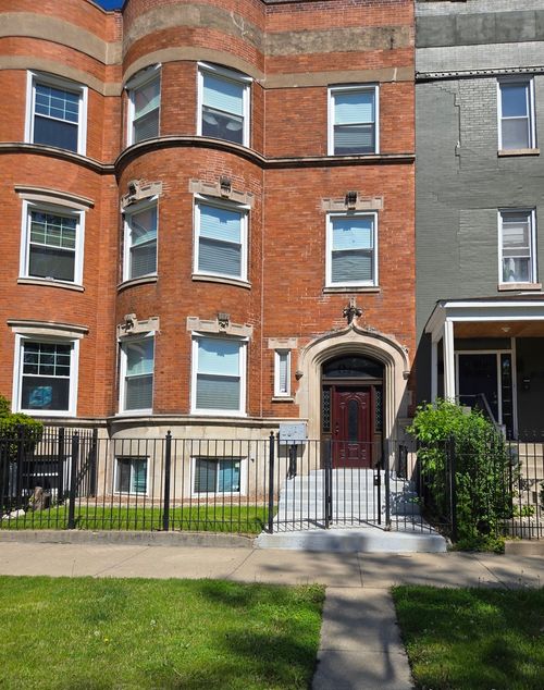 apt-2-4749 S Prairie Ave, Chicago, IL, 60615-1242 | Card Image