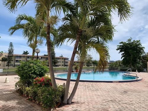 f329-2820 Ne 201st Ter, Aventura, FL, 33180 | Card Image