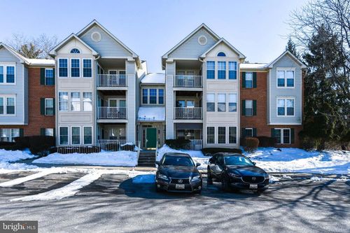 302-8004 Township Dr, OWINGS MILLS, MD, 21117-5328 | Card Image