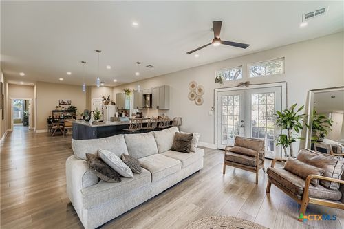 149 Arosa Dr, Elgin, TX, 78621-2327 | Card Image