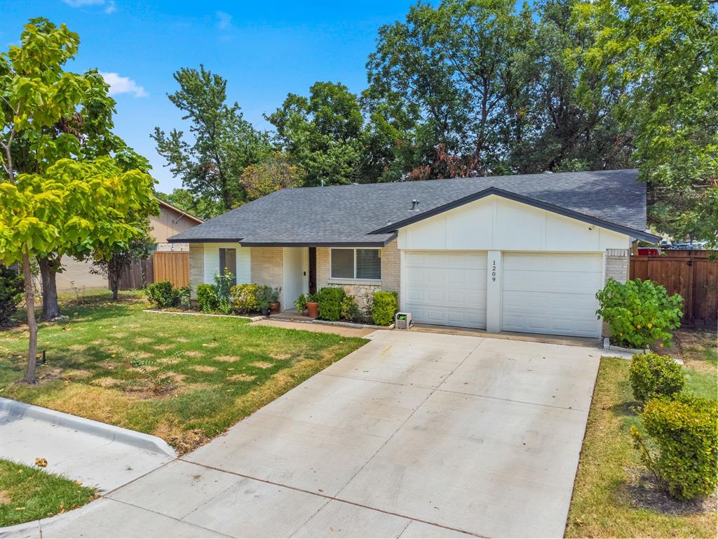 Milam Way, Carrollton, TX 75006