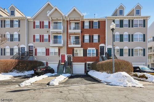 246-246 Matthews Dr, Newark, NJ, 07103-3130 | Card Image