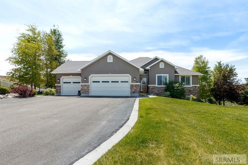 8021 Wildhorse Ln, Idaho Falls, ID, 83406-8156 | Card Image