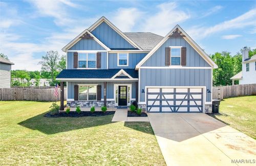 688 Tiger Trl, Opelika, AL, 36804-7864 | Card Image
