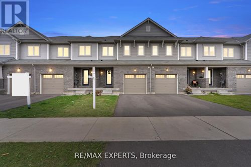 405 Pumpkin Pass, Binbrook, ON, L0R1C0 | Card Image
