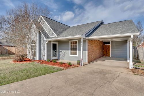 1340 Barnett Bend Cir, Brandon, MS, 39047-8719 | Card Image