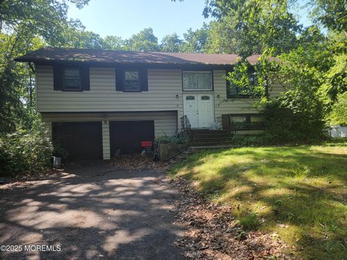5 New Castle Ct, Jackson, NJ, 08527-2617 | Card Image