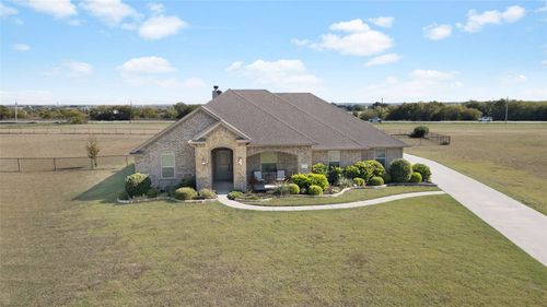 5501 Littlefield Dr, Justin, TX, 76247-6948 | Card Image