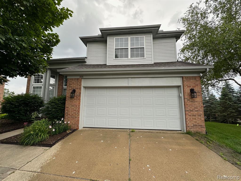 Silverbrook Dr, Rochester, MI 48306