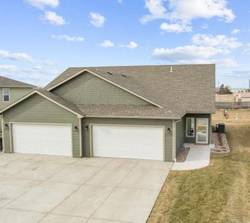 2712 Tim Rogers Ln, Salina, KS, 67401-7176 | Card Image