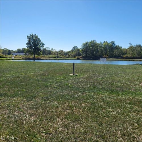 32 Skyline Dr, Elyria, OH, 44035 | Card Image