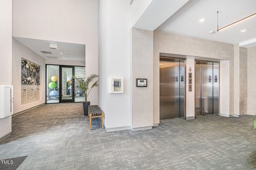 unit-402-523 S West St, Raleigh, NC, 27601-2259 | Card Image