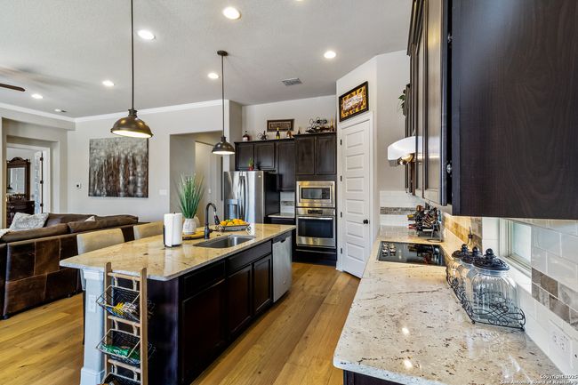 Modern kitchen equipped with essential utilities | Image 20