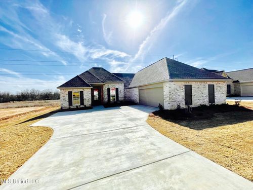 204 Azure Drive, Canton, MS, 39046 | Card Image