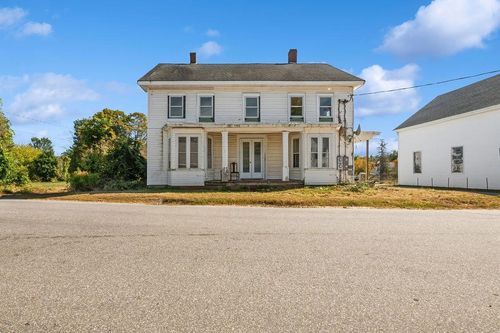 4 Parade Cir, Barnstead, NH, 03218-3606 | Card Image