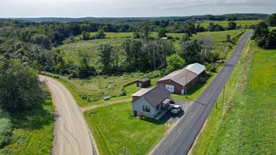 21201 County Road Zz, House other with 2 bedrooms, 2 bathrooms and null parking in Marshall WI | Image 2