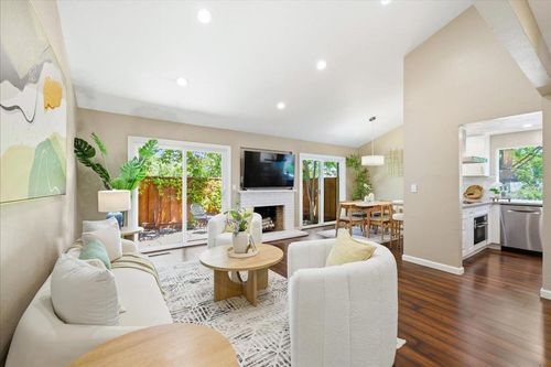 20052 Northcrest Sq, Cupertino, CA, 95014 | Card Image