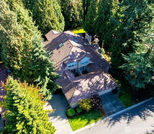 9042 Gleneagle Dr, Blaine, WA, 98230-5720 | Card Image