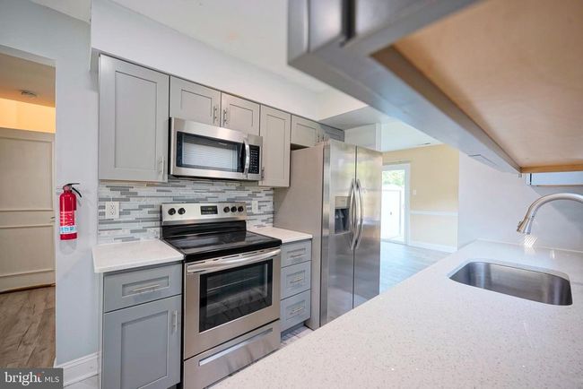 16 Franklin Dr, Townhouse with 4 bedrooms, 2 bathrooms and null parking in VOORHEES NJ | Image 11