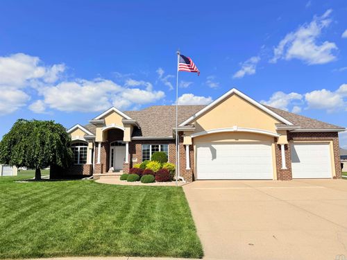 906 Rockwood Ct, Sergeant Bluff, IA, 51054-6510 | Card Image