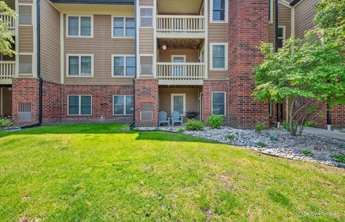 apt-105-212 Glengarry Dr, Bloomingdale, IL, 60108-2337 | Card Image