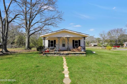 150 Johnson St, Barnesville, GA, 30204-1012 | Card Image