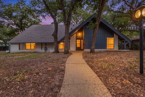 1801 Green Oaks Dr, Irving, TX, 75061-2138 | Card Image