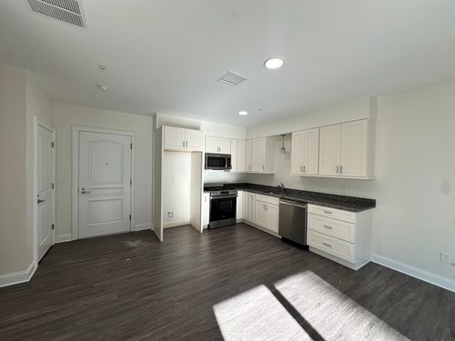 apt-102-10 Franklin Ave, Revere, MA, 02151-3554 | Card Image