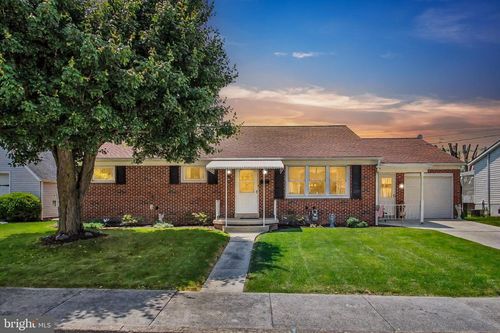 133 Michelle Dr, MCSHERRYSTOWN, PA, 17344-1301 | Card Image