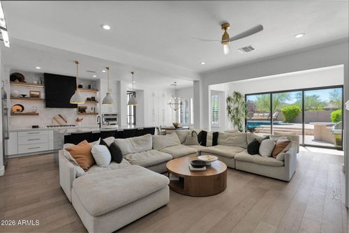 9959 E Edgestone Dr, Scottsdale, AZ, 85255-2554 | Card Image