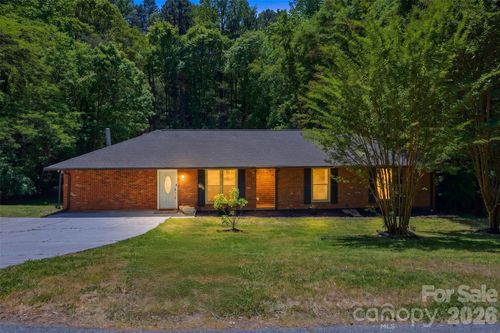 125 Mimosa Rd, Statesville, NC, 28677-2003 | Card Image