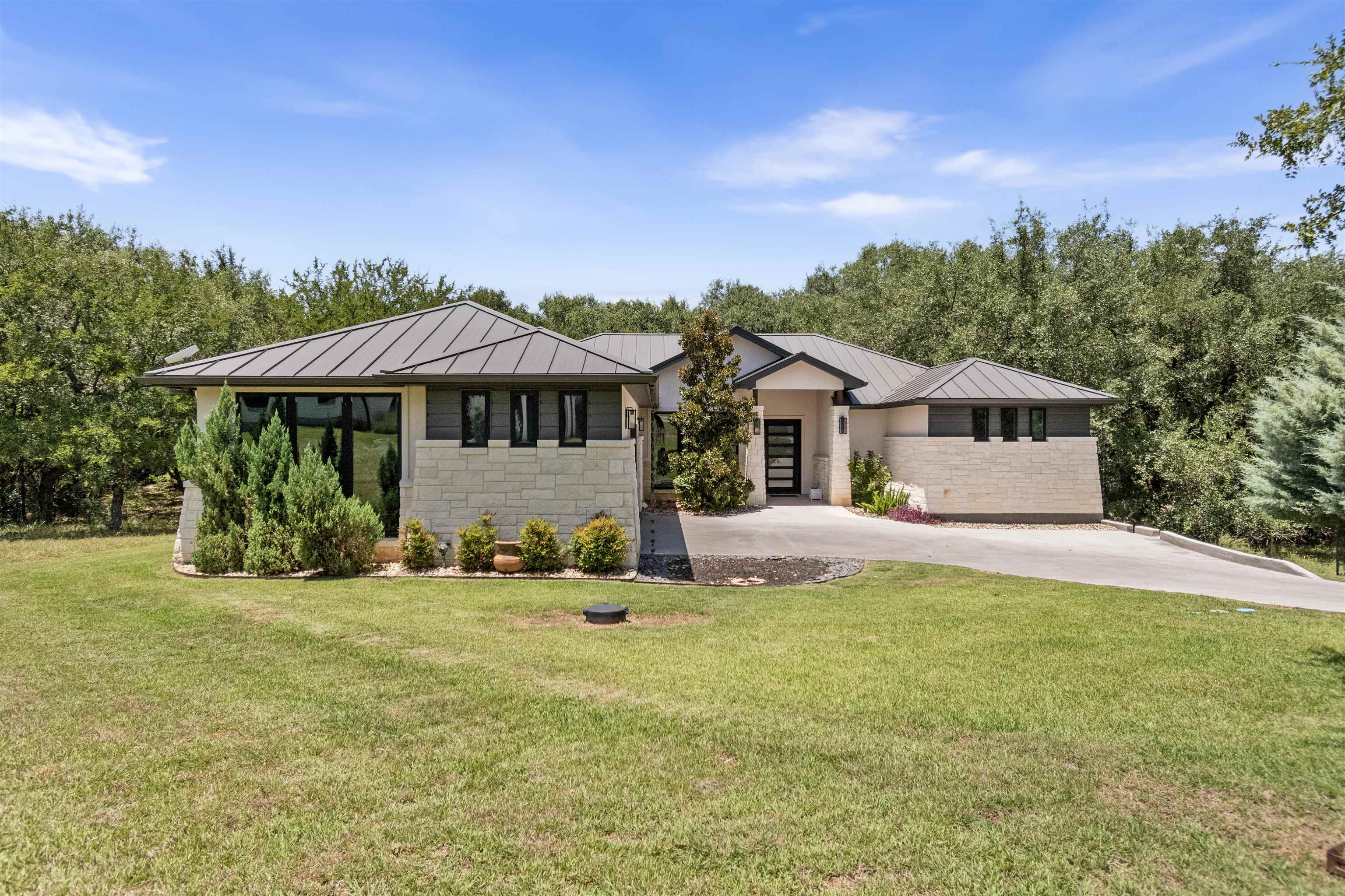 Residential in Horseshoe Bay 2