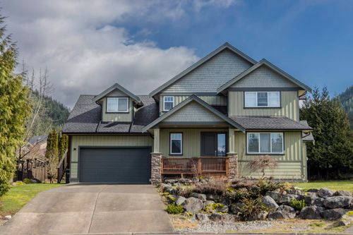 1003 Ash Pl, Squamish, BC, V8B0W2 | Card Image