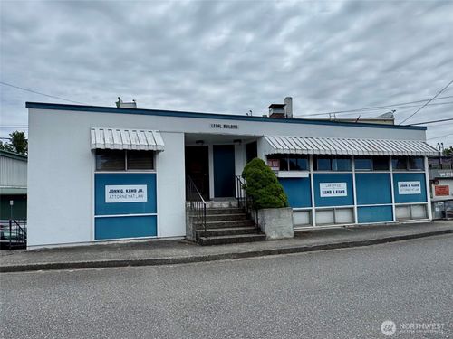 702 Main St, Mount Vernon, WA, 98273-3842 | Card Image