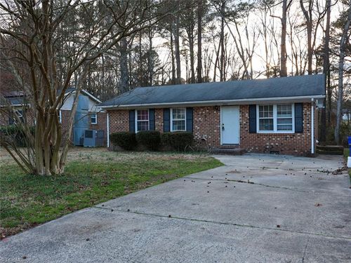 3506 Four Seasons Drive, Durham, NC, 27707 | Card Image
