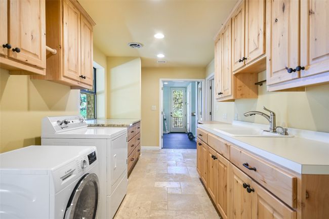 UNIT-6 - 11201 Bonham Ranch Rd, Home with 3 bedrooms, 3 bathrooms and 10 parking in Dripping Springs TX | Image 18