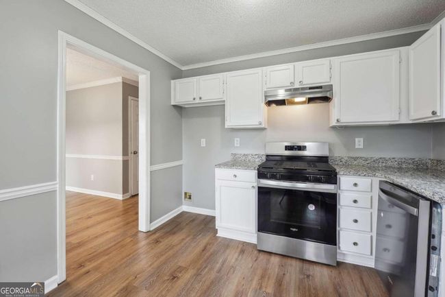 827 Mountain View Dr, House other with 4 bedrooms, 4 bathrooms and 4 parking in Stone Mountain GA | Image 10