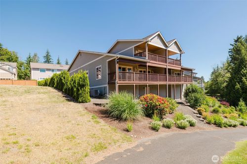 b7-920 E Old Ranch Rd, Allyn, WA, 98524-7800 | Card Image