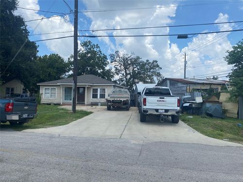 91 Burbank St, Houston, TX, 77076-4909 | Card Image
