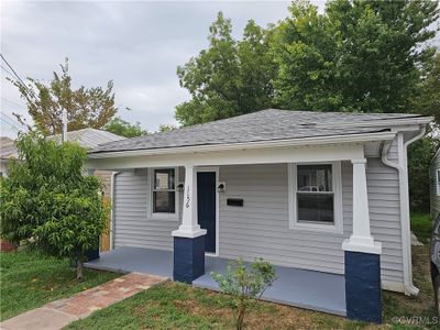 Bungalow with a porch | Image 1