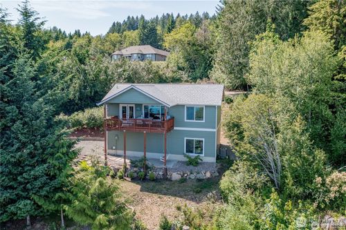 21 N Mardell Ave, Hoodsport, WA, 98548-8902 | Card Image