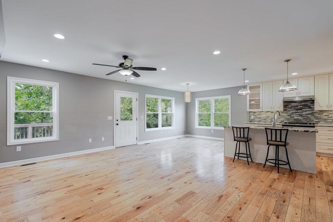 266 Locustdale Loop, House other with 6 bedrooms, 3 bathrooms and null parking in SHENANDOAH VA | Image 11