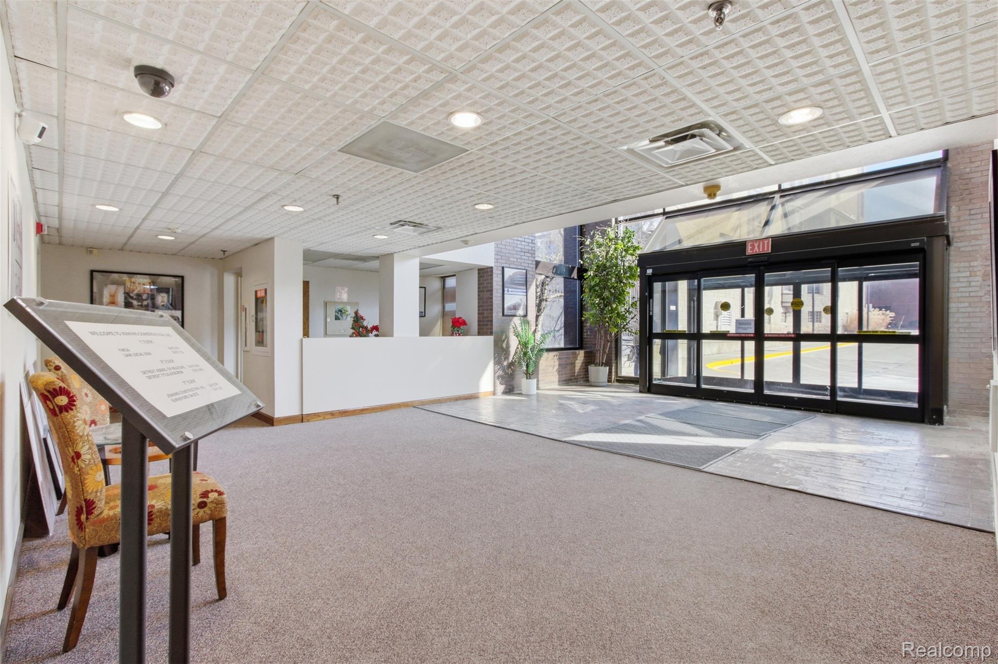 Commercial Lease in Detroit 4
