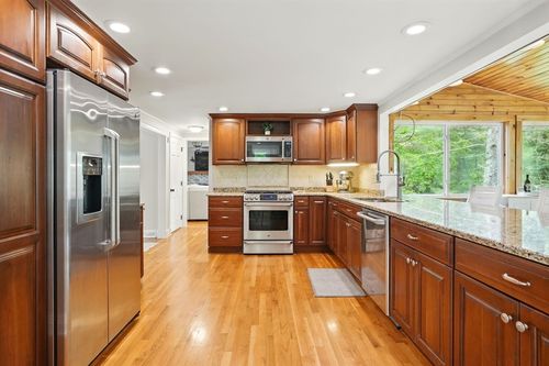 29 Harvest Dr, Duxbury, MA, 02332-4601 | Card Image