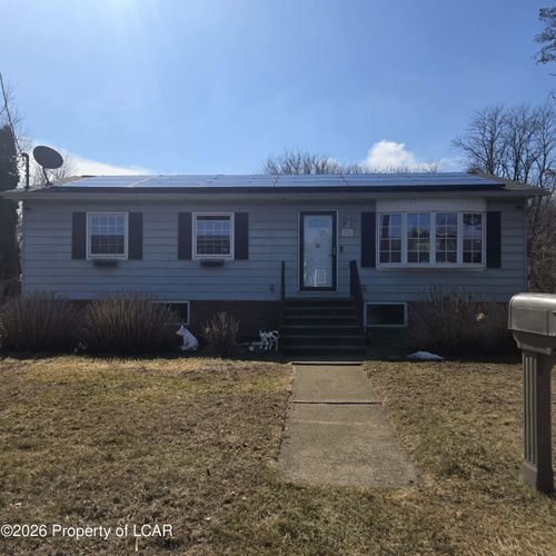231 Oak St, Taylor, PA, 18517-1115 | Card Image