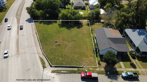 1401 W Waco Dr, Waco, TX, 76701 | Card Image