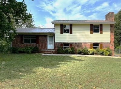 409 Alton Avenue Se, House other with 3 bedrooms, 1 bathrooms and null parking in Cleveland TN | Image 1